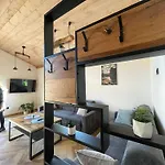 Luxusny Z Tarasmi - Vera Apartamento